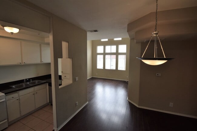 Photo - 425 N Alvarado St Unit 110