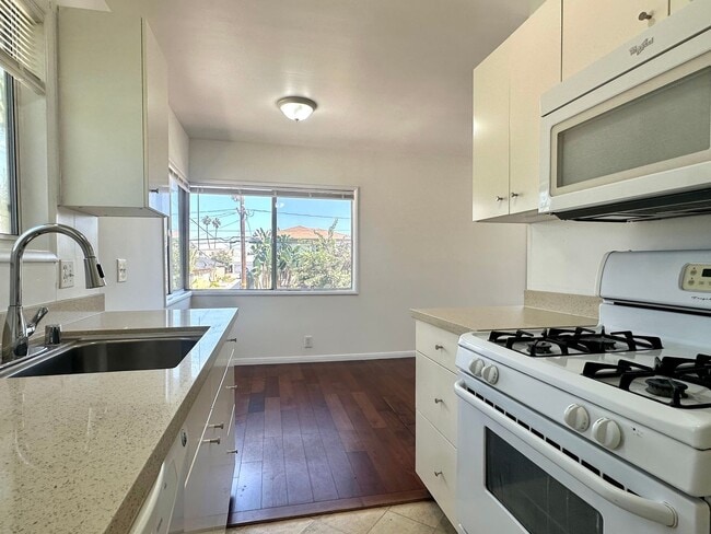 Photo - 917 N Cedar St Unit 917 N Cedar St #2