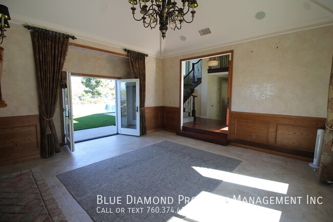 Photo - 3008 Azahar St