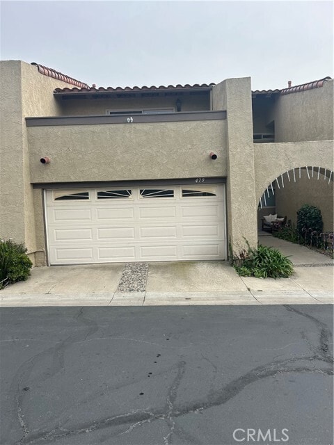 Building Photo - 479 Plaza Estival