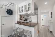 Photo - 304 E Surfside Dr