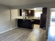 Photo - 6546 Kelly St