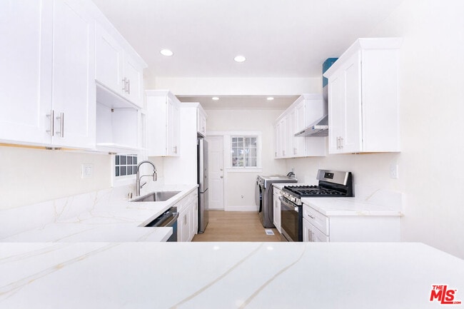 Photo - 1205 Oak Hill Ave