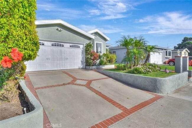 Photo - 22908 Ladeene Ave