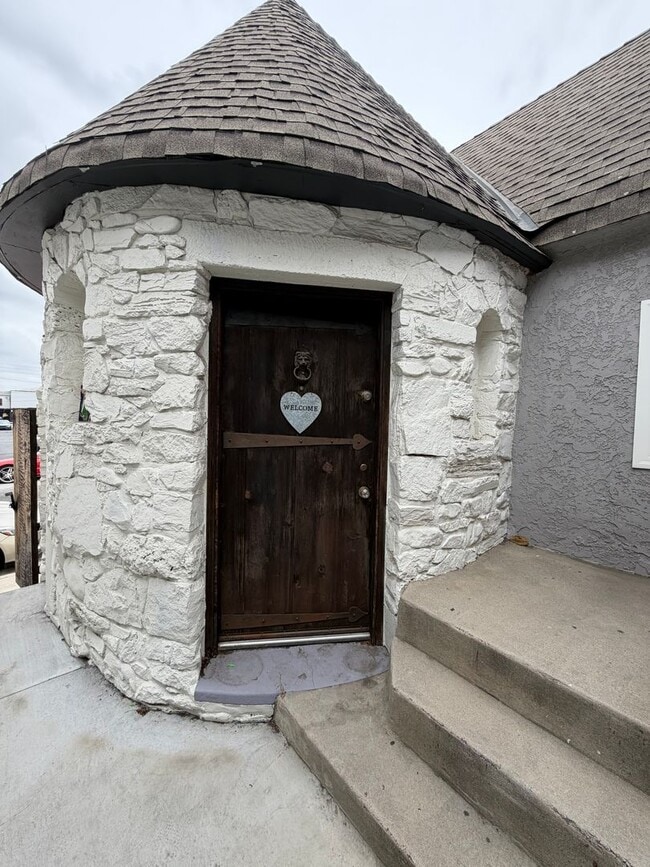 Photo - 108 E Date St Unit 108