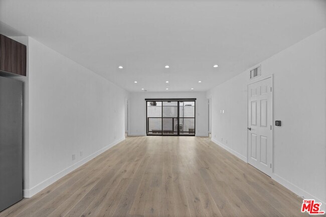 Photo - 725 N Alfred St Unit 202