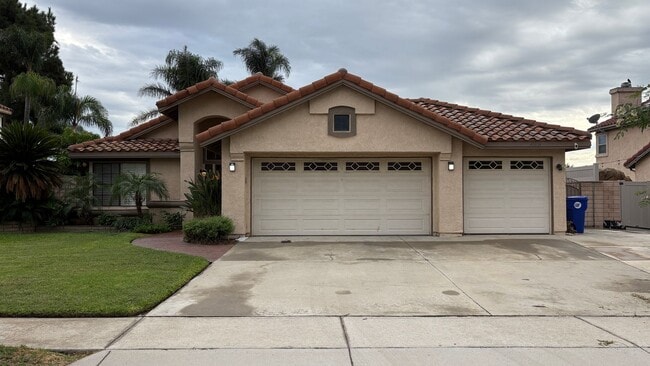Building Photo - 3 Bedroom Home in Rancho Cucamonga