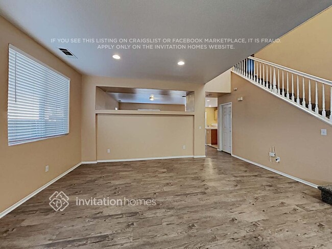 Photo - 19450 Scarsdale St