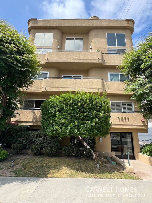 Photo - 1811 Manning Ave Condo Unit 102