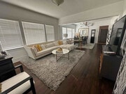 Photo - 867 W 9th St