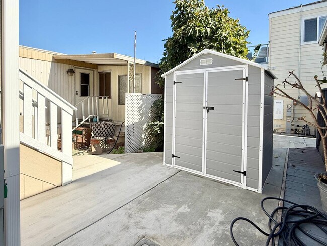 Photo - 80 Huntington St