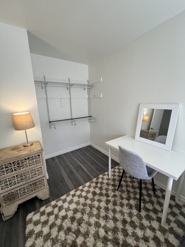 Bedroom 2 - 1408 Everton Pl Unit RIVERSIDE ROOM FOR RENT