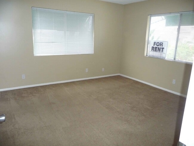 Photo - $500 MOVE IN SPECIAL! Large 2 Bedroom, 2 Bath Condo - Walk to Mission Bay!