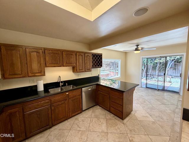 Photo - 1431 Oneonta Knoll