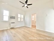 Photo - 412 S Burlington Ave Apartments