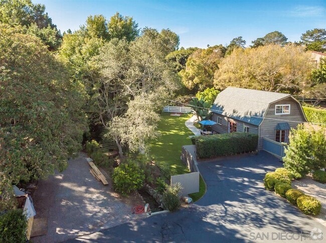 Building Photo - 4910 Ladera Sarina Rental