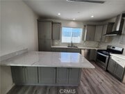 Photo - 10343 Jardine Ave