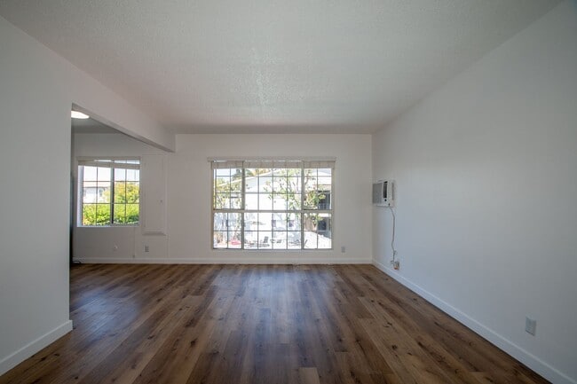 Photo - 5230 Vesper Ave Unit 14