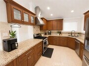 Photo - 19751 Kittridge St