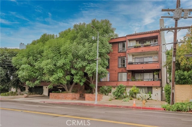 Building Photo - 4425 Whitsett Ave