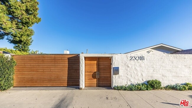 Photo - 23018 Pacific Coast Hwy