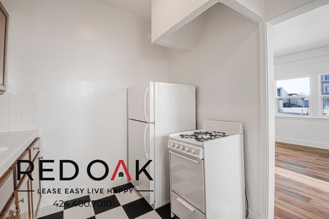 Photo - 1818 Whitley Ave Unit 301