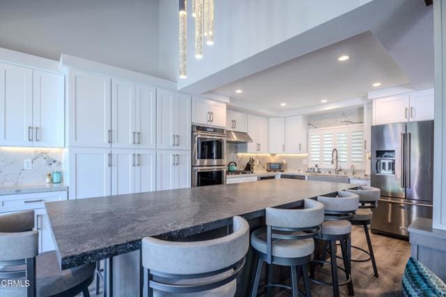 Photo - 4511 Gateshead Bay