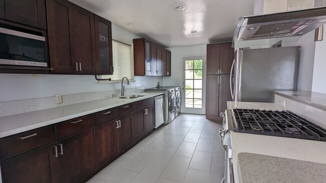 Photo - 1638 S Curson Ave Apartments Unit 1638