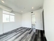 Photo - 2853 Cincinnati St Unit 4