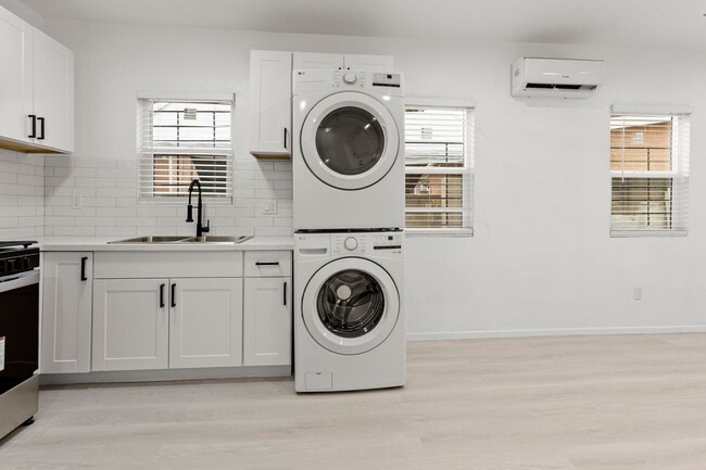 Photo - BEAUTIFUL 1 BED 1 BATH