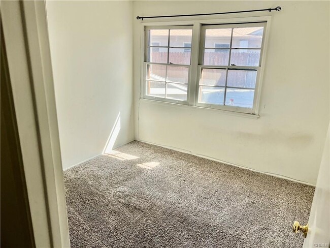 Photo - 7229 Ponce Ave