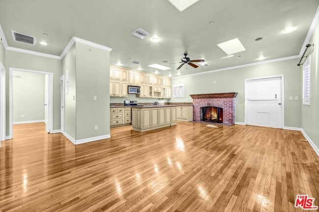 Photo - 3930 La Crescenta Ave