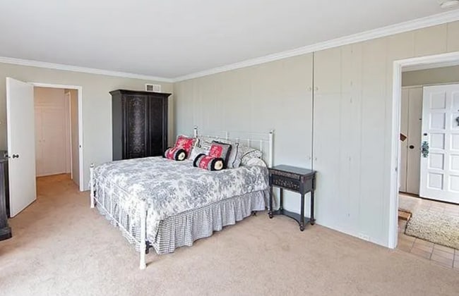 Photo - 1560 E Oceanfront