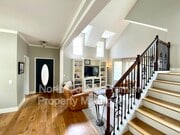 Photo - 2767 Southampton Rd