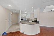 Photo - 15206 Burbank Blvd House