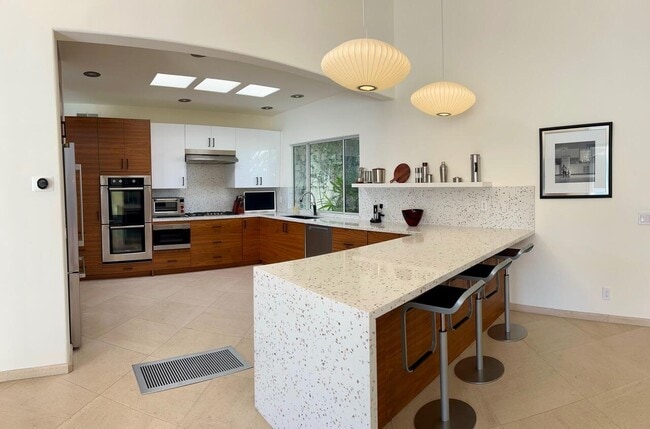 Photo - 72771 Skyward Way