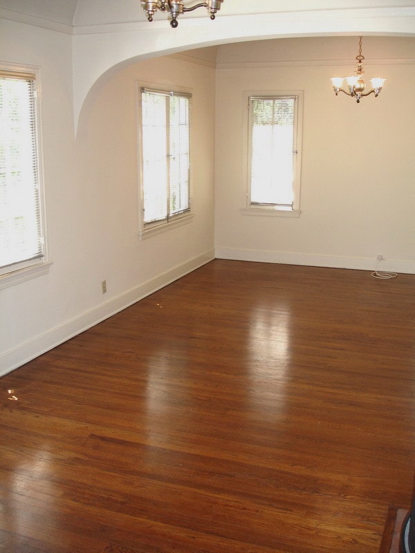 Building Photo - 2151 Beachwood Terrace Unit 0