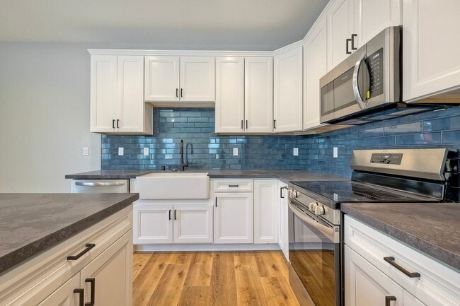 Photo - 6838 Tower St