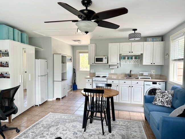 Photo - 1306 Basswood Ave Unit studio