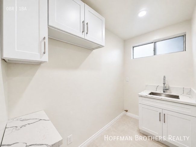 Photo - 20445 Saticoy St Unit 6