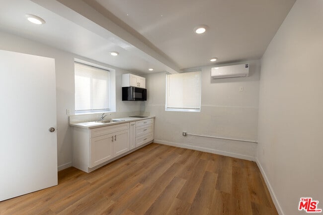 Photo - 1420 Alvarado Terrace Condo Unit 13