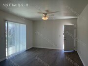 Photo - 509 E Ave Q-5 Apartment Unit B