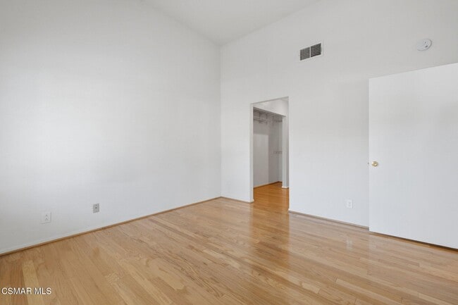 Photo - 4240 Lost Hills Rd