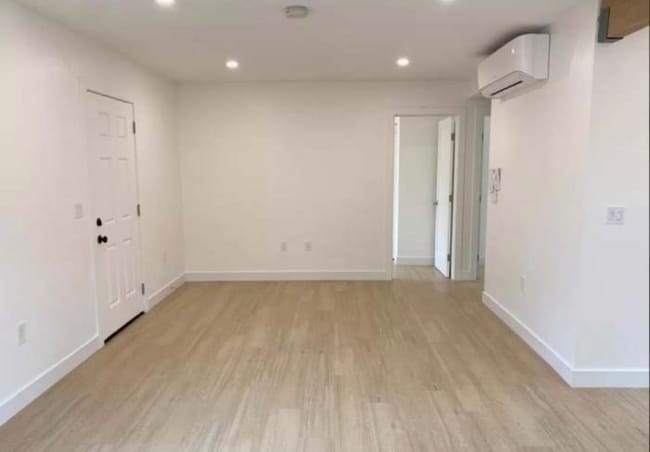 Photo - 1249 Division St Unit A