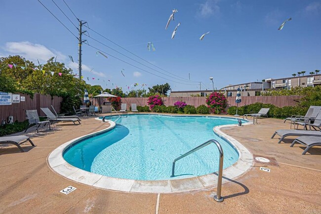 Photo - Fully Furnished, 1 bed/ 1 bath Point Loma condo close to the Bay & Liberty Station!