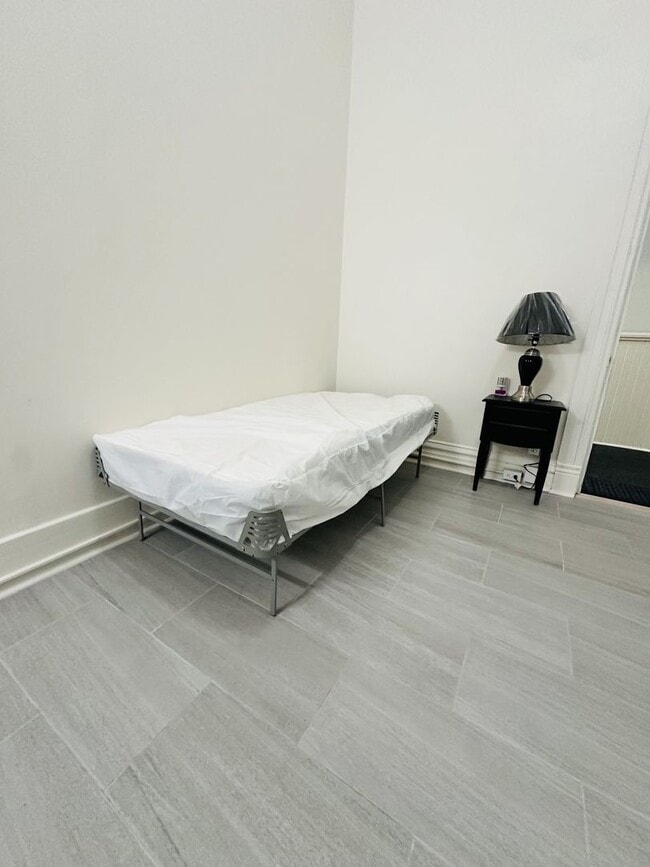 Photo - Newly Remodeled SRO – Historic Gaslamp Quarter Unit 17