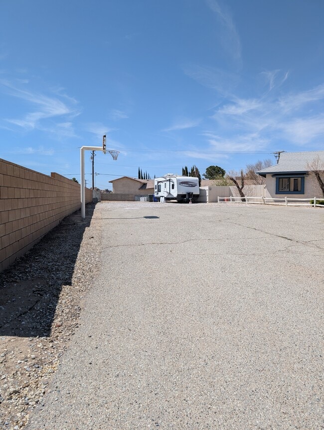 Photo - 17980 Manitou Dr House