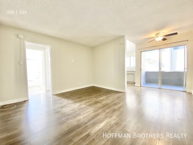 Building Photo - 981 Elden Ave