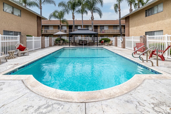 Photo - Atrium Gardens