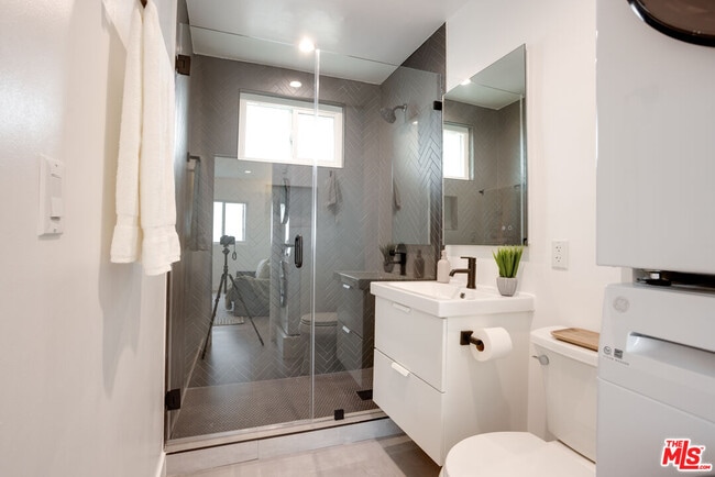 Photo - 1313 Ocean Front Walk Unit 10